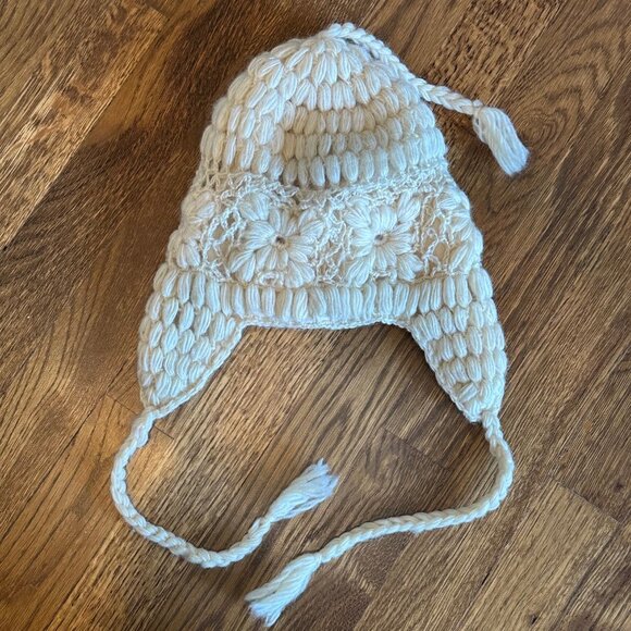 SALE 2/25 Woven Wool, Fleece Lined Beanie - Off White - Picture 2 of 6